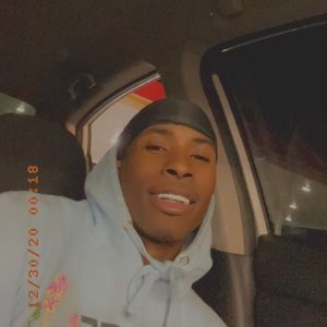 Meet your Posher, Desmond